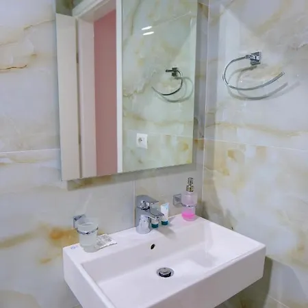 Garden 4* Sarandë