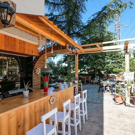 Garden Hotel