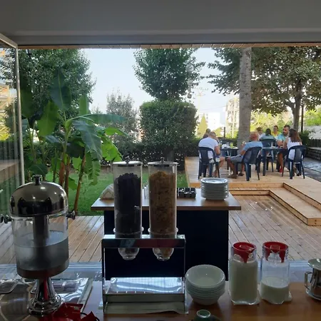 Garden Hotel 4*