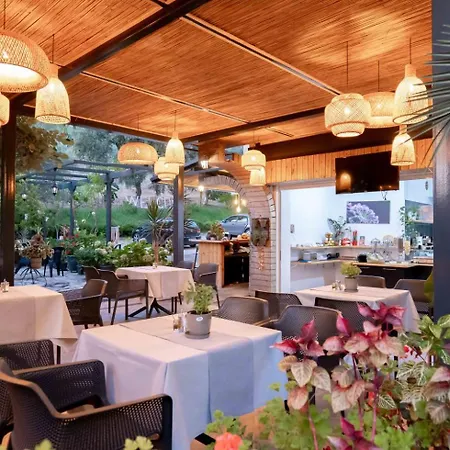 Garden Sarande