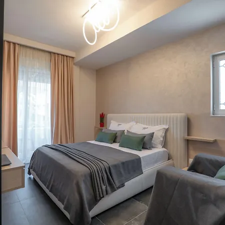 Garden Hotel 4*