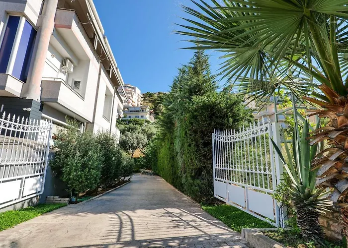 Garden 4* Sarandë