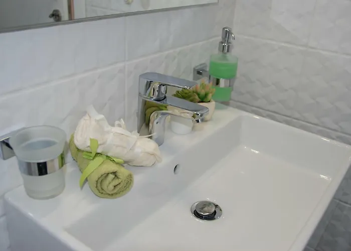 מלון Garden סרנדה